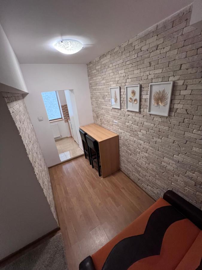 Mnm Mitropolie Apartman Jászvásár Kültér fotó