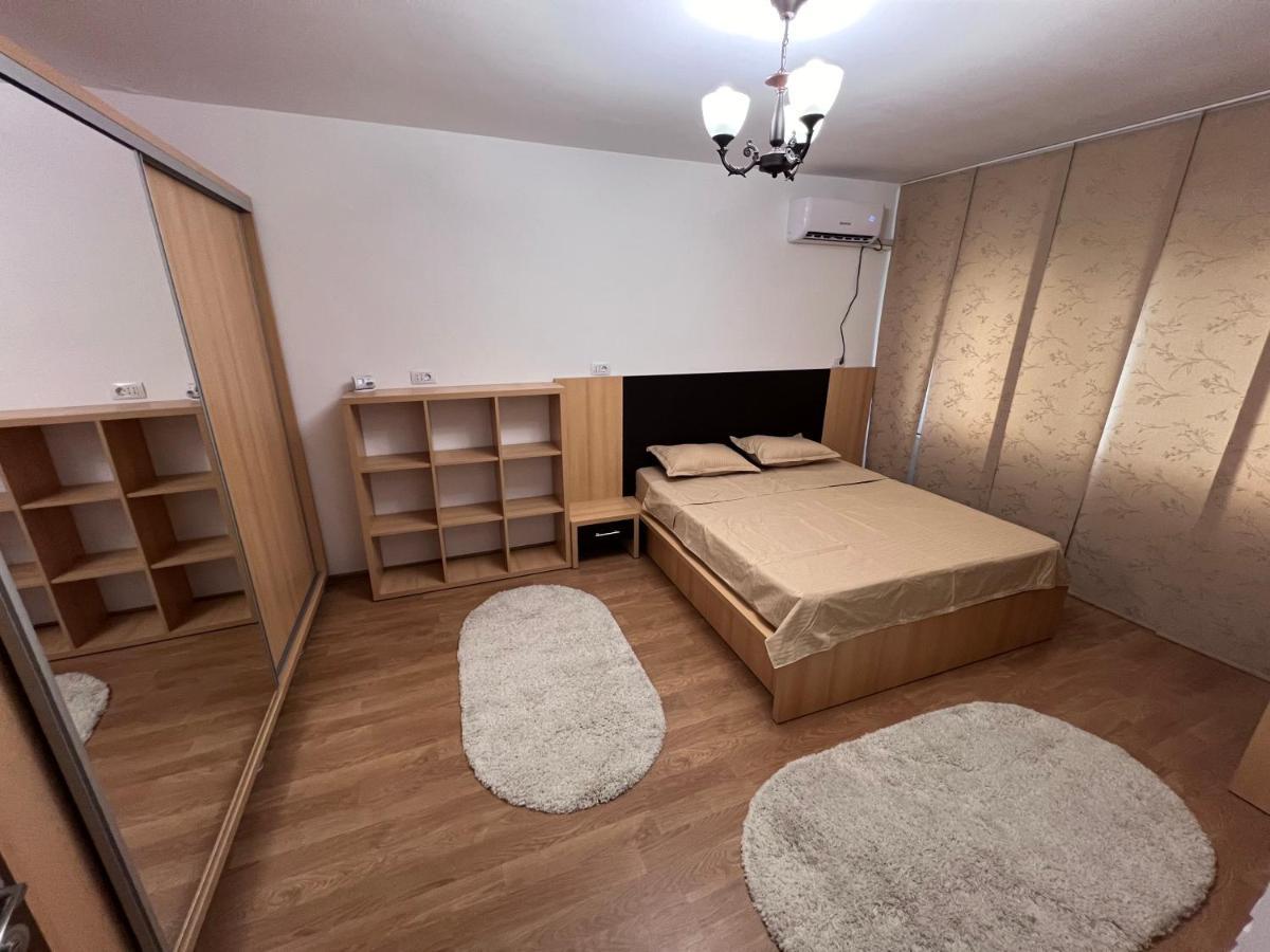 Mnm Mitropolie Apartman Jászvásár Kültér fotó