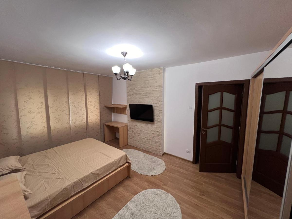 Mnm Mitropolie Apartman Jászvásár Kültér fotó
