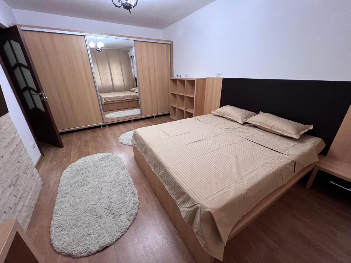 Mnm Mitropolie Apartman Jászvásár Kültér fotó